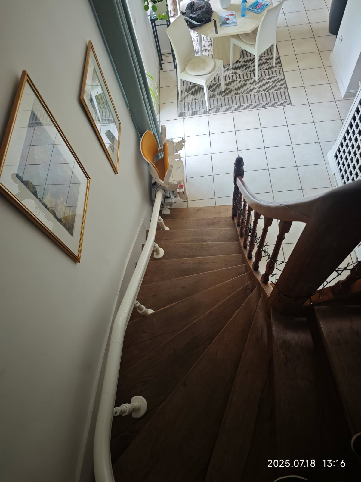 Monte-escalier après rénovation à Segré - DOMetVIE
