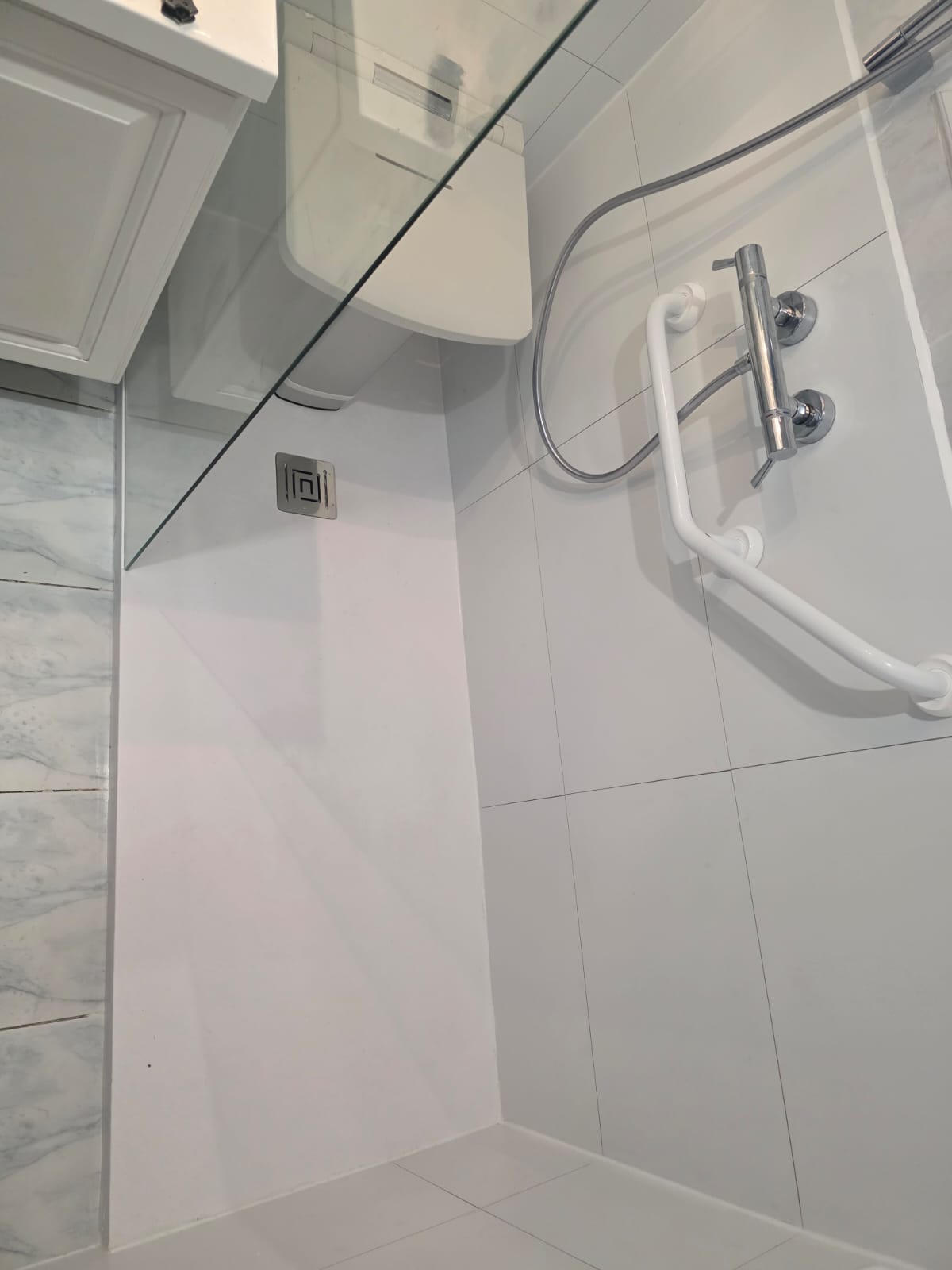 Salle de bain après rénovation à Cagnes-sur-mer - DOMetVIE