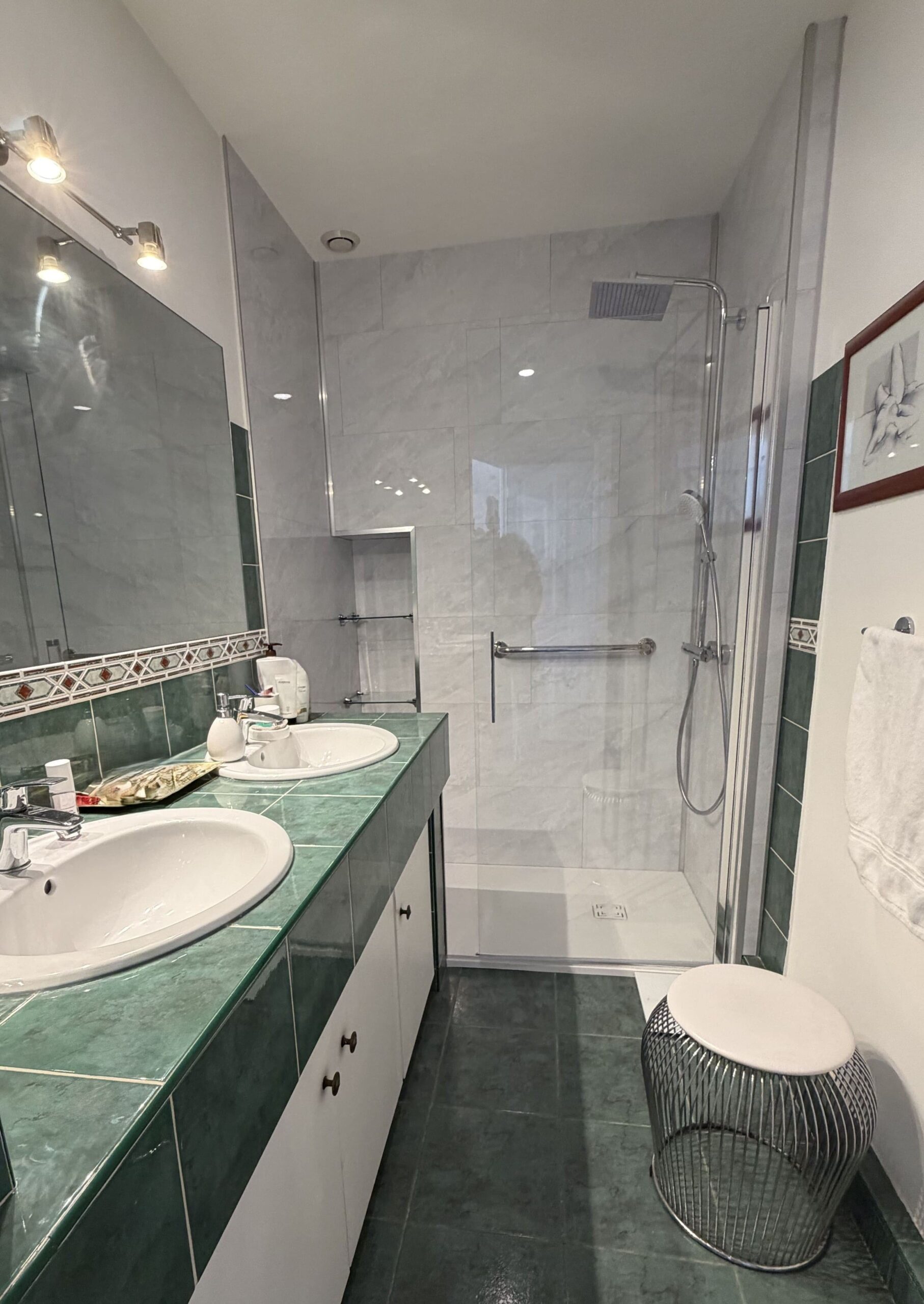 Salle de bain après rénovation à Vannes - DOMetVIE