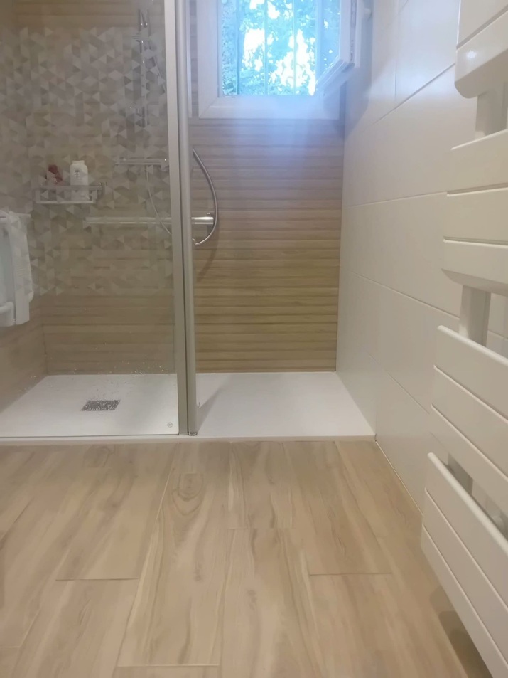 Salle de bain après rénovation à Bain de Bretagne - DOMetVIE